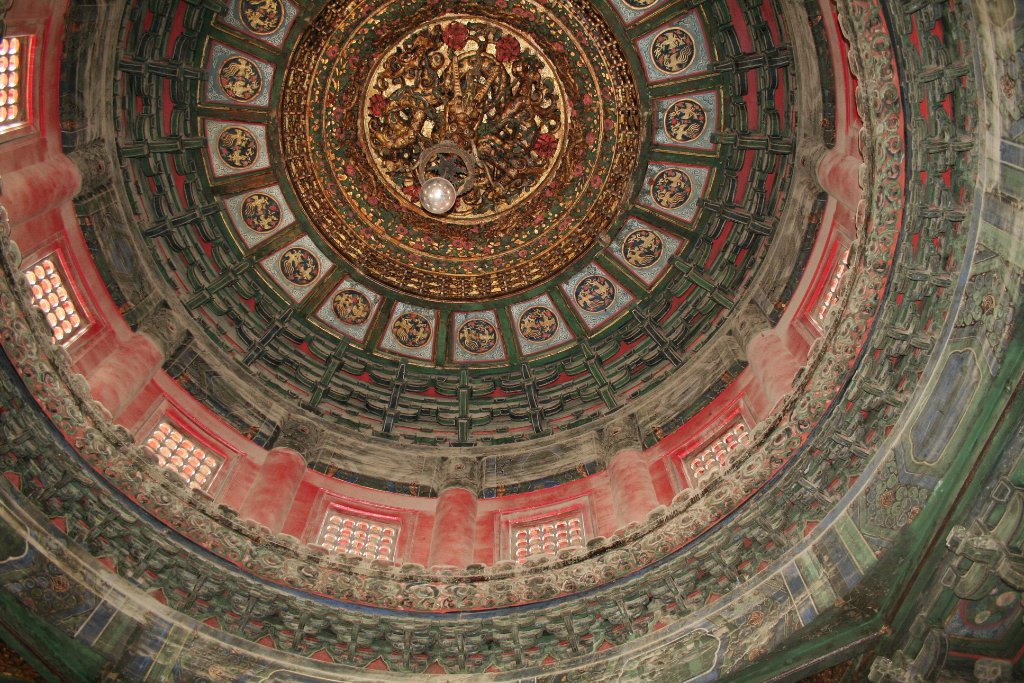 16-Ceiling in the pagoda in the Imperial Garden.jpg - Ceiling in the pagoda in the Imperial Garden